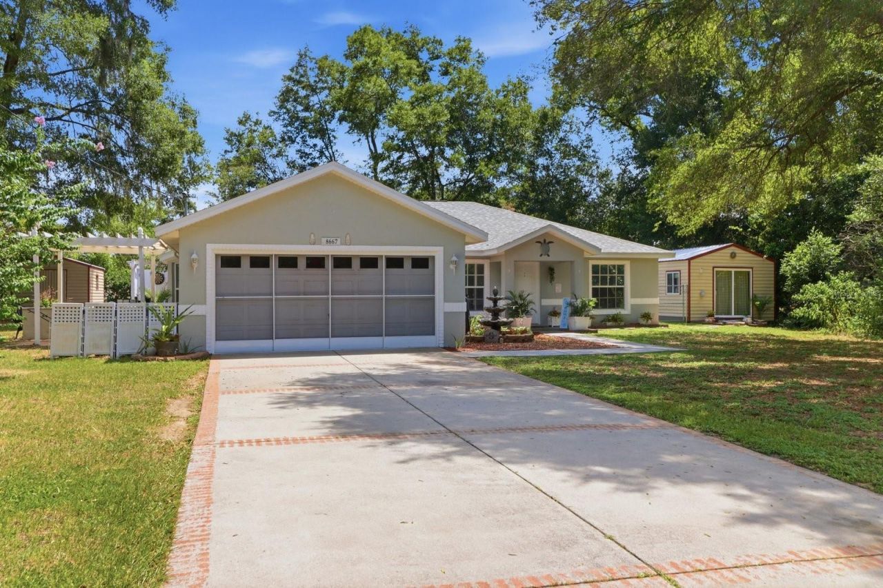 8667 N Upland Drive, Citrus Springs, FL 34434 Photo
