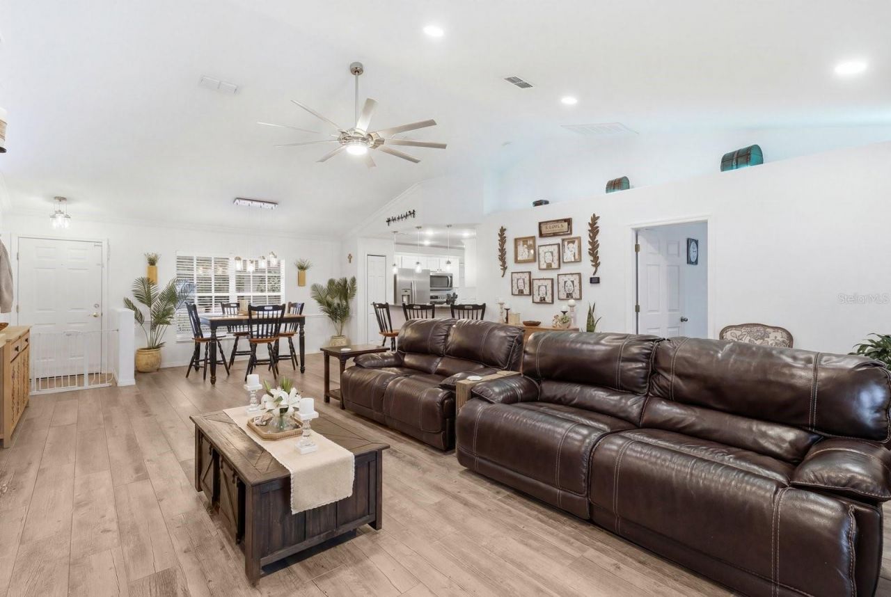 8667 N Upland Drive, Citrus Springs, FL 34434 Photo