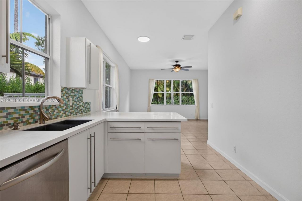 786 Nandina Dr , Weston, FL 33327 Photo
