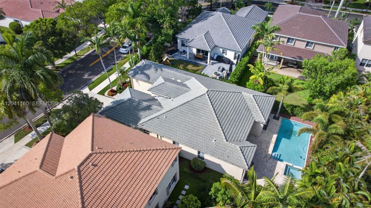 786 Nandina Dr , Weston, FL 33327 Photo