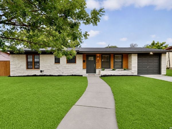 458 Maplewood Ln, San Antonio, TX 78216