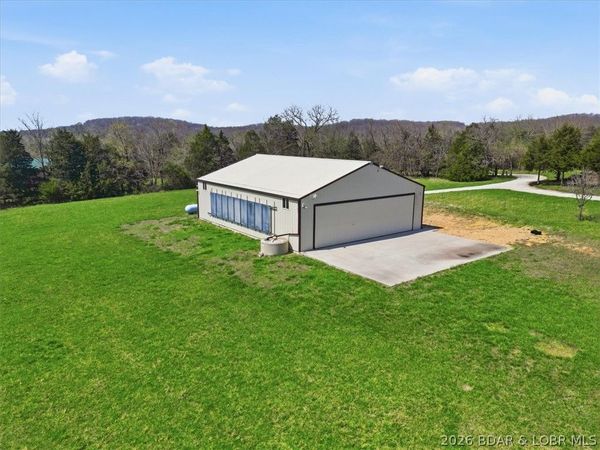 21756 Flippin Road, Warsaw, MO 65355