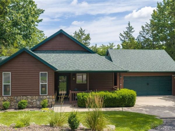 306 Green Trails Court, Camdenton, MO 65020