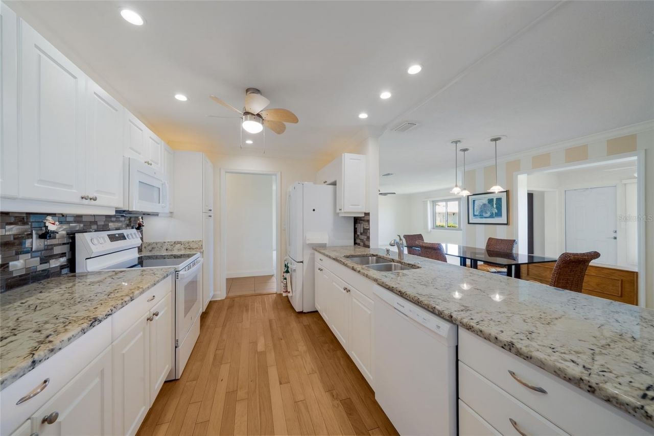 6615 10th Avenue W, Bradenton, FL 34209 Photo