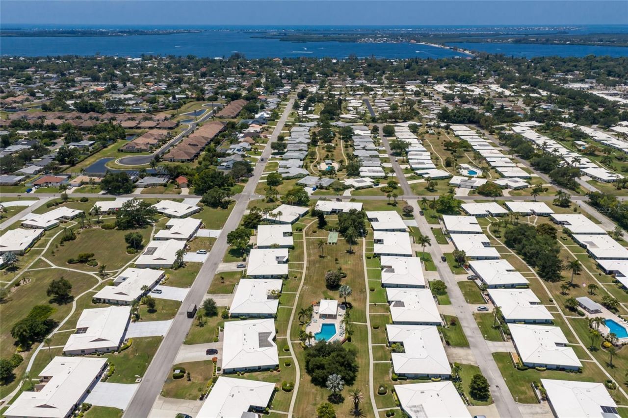 6615 10th Avenue W, Bradenton, FL 34209 Photo
