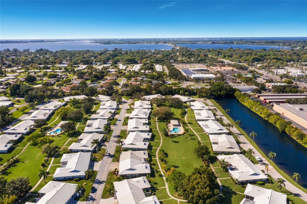 6615 10th Avenue W, Bradenton, FL 34209 Photo