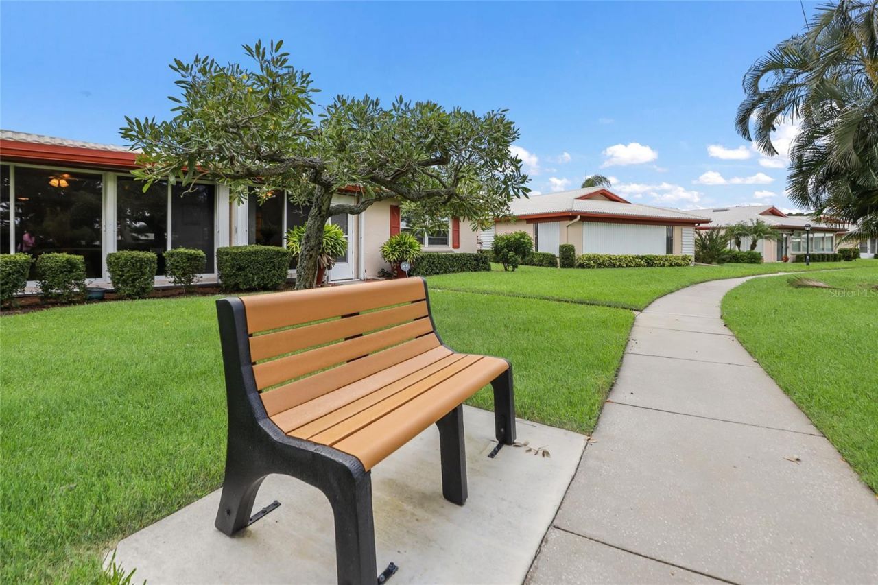 6615 10th Avenue W, Bradenton, FL 34209 Photo