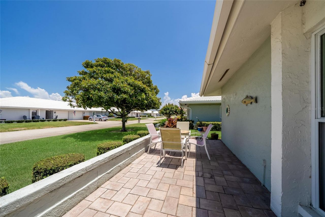 6615 10th Avenue W, Bradenton, FL 34209 Photo