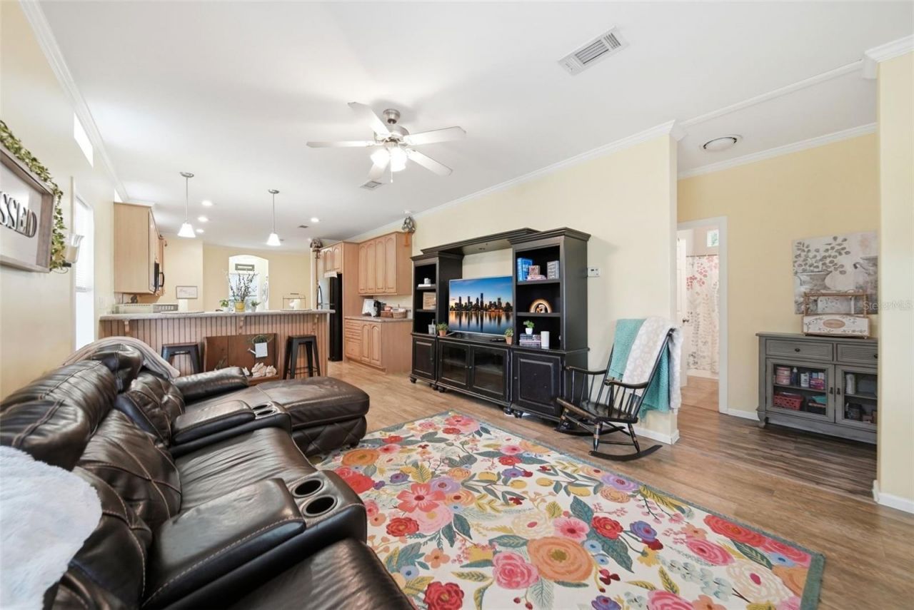 25138 Buttonwood Drive , Astatula, FL 34705 Photo