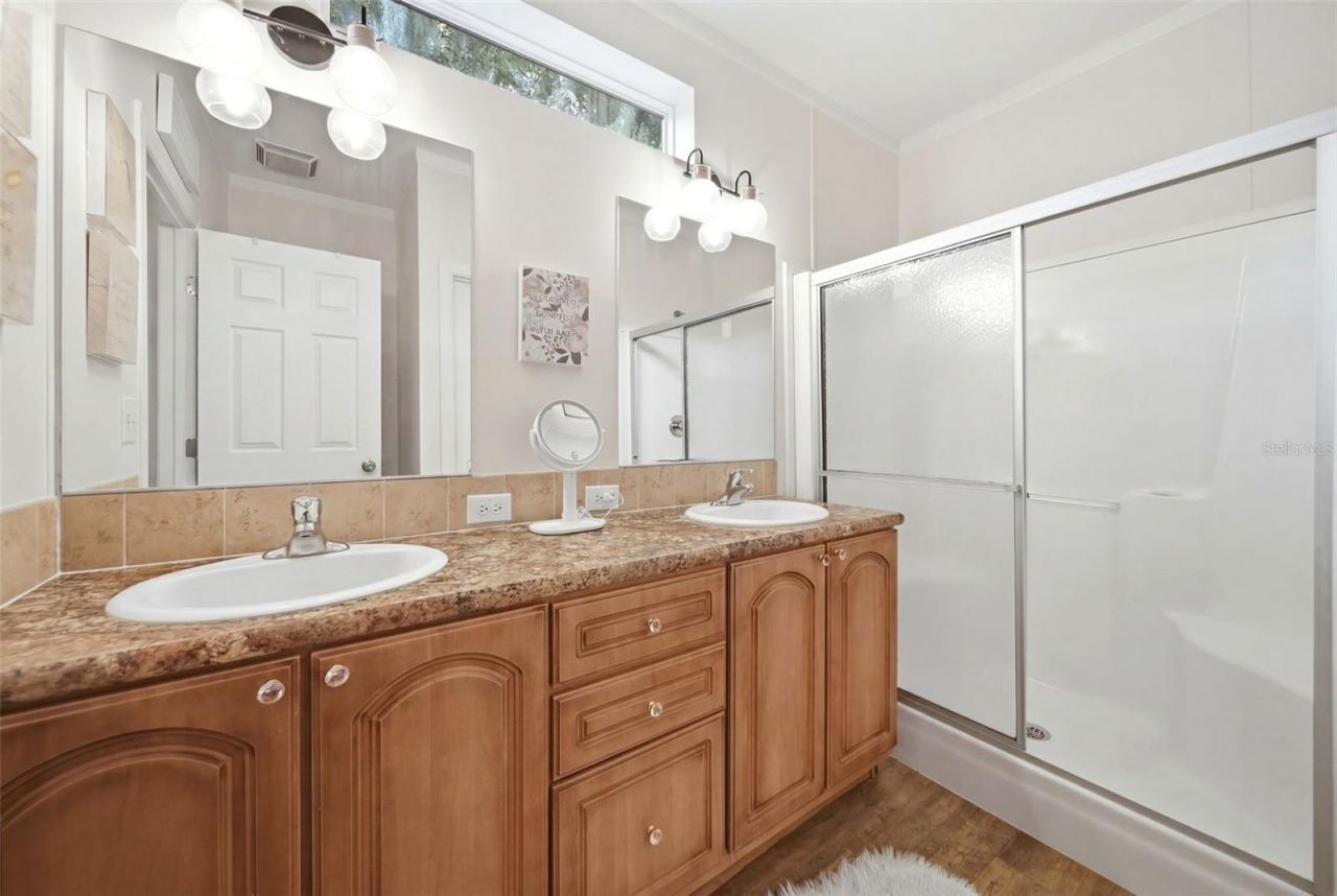 25138 Buttonwood Drive , Astatula, FL 34705 Photo