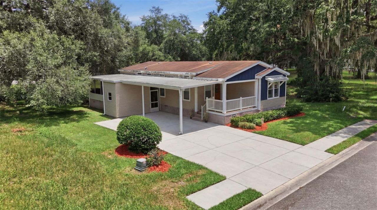 25138 Buttonwood Drive , Astatula, FL 34705 Photo