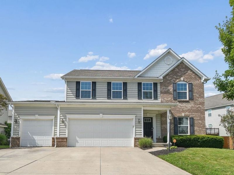 154 Shawnee Drive, Pickerington, OH 43147 Photo 1