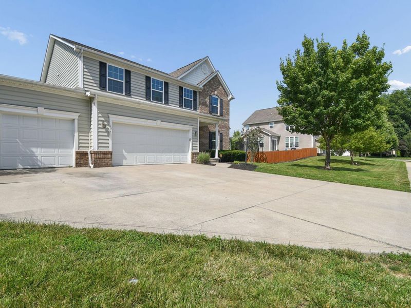 154 Shawnee Drive, Pickerington, OH 43147 Photo 4