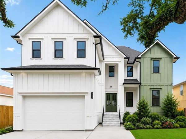 5635 CHAMBERLAIN Drive , New Orleans, LA 70122