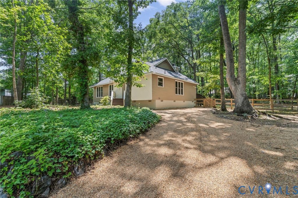 11207 W Langham Court, Henrico, VA 23233 Main Photo