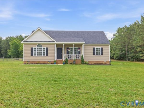9433 Robin Road, Disputanta, VA 23842