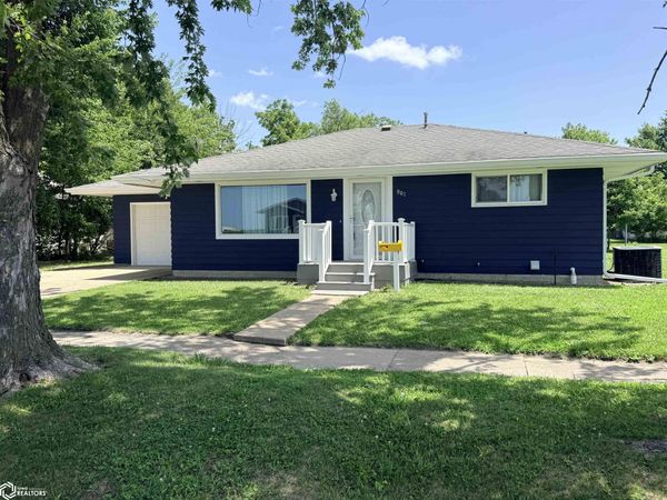 901 N 12th Street, Fairfield, IA 52556