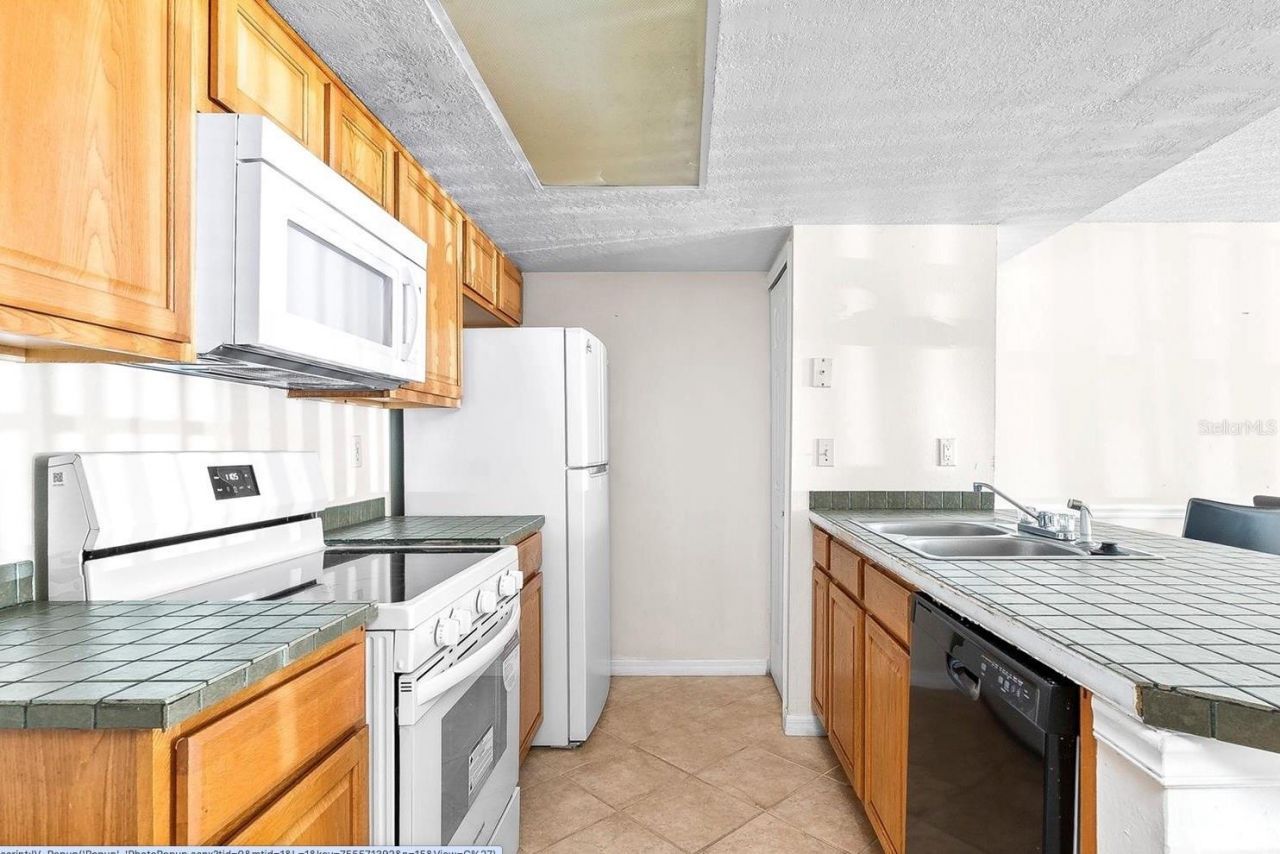 2741 N Poinciana Boulevard , Unit 49, Kissimmee, FL 34746 Photo