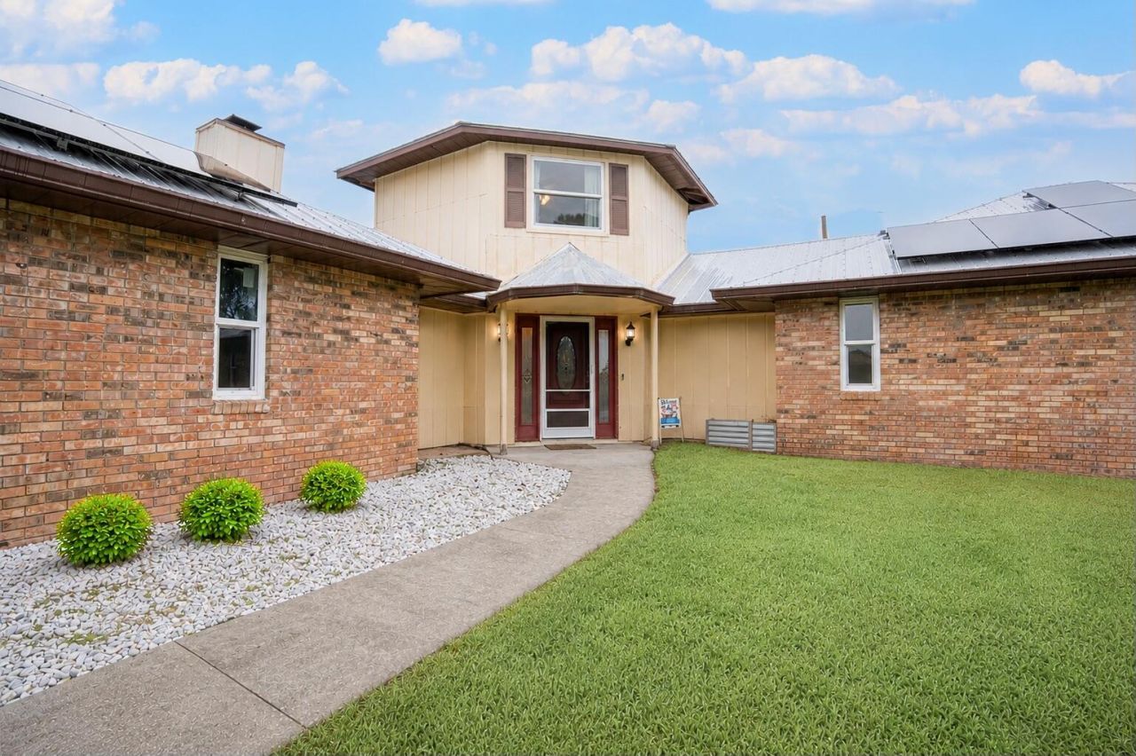 1091 SE Spinnaker Avenue, Port Saint Lucie, FL 34983 Photo