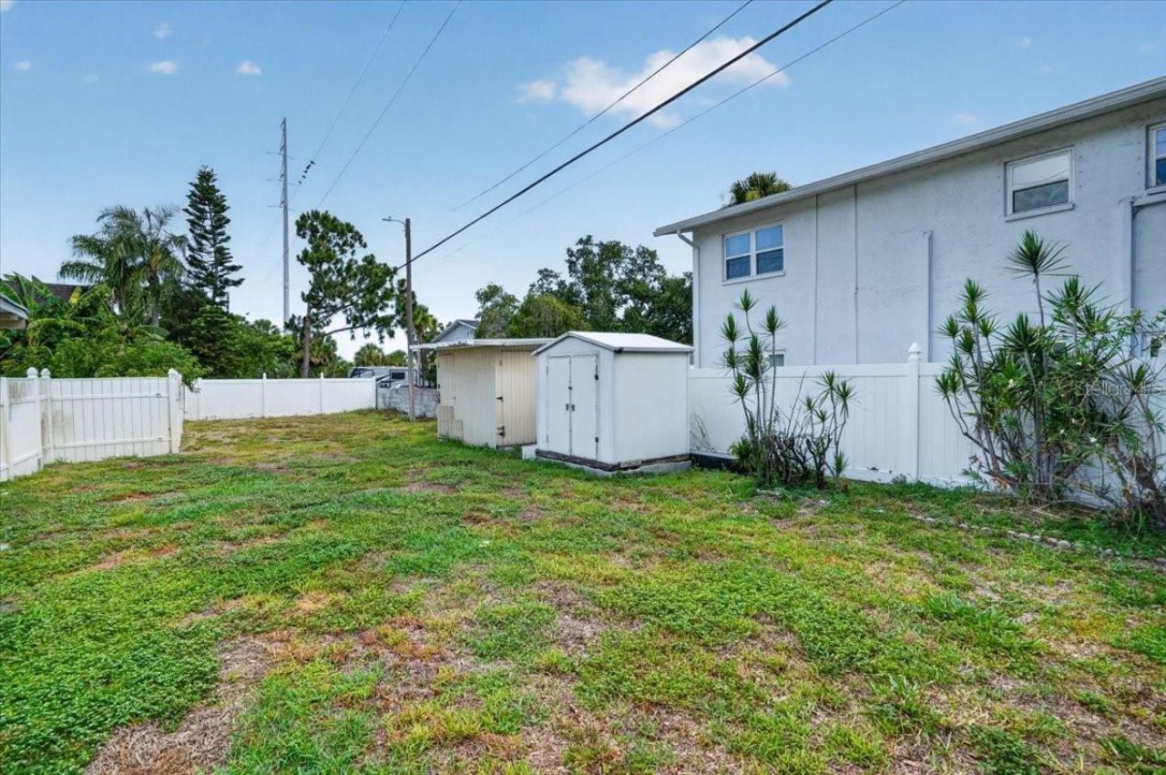 6999 16th Avenue N, Saint Petersburg, FL 33710 Photo
