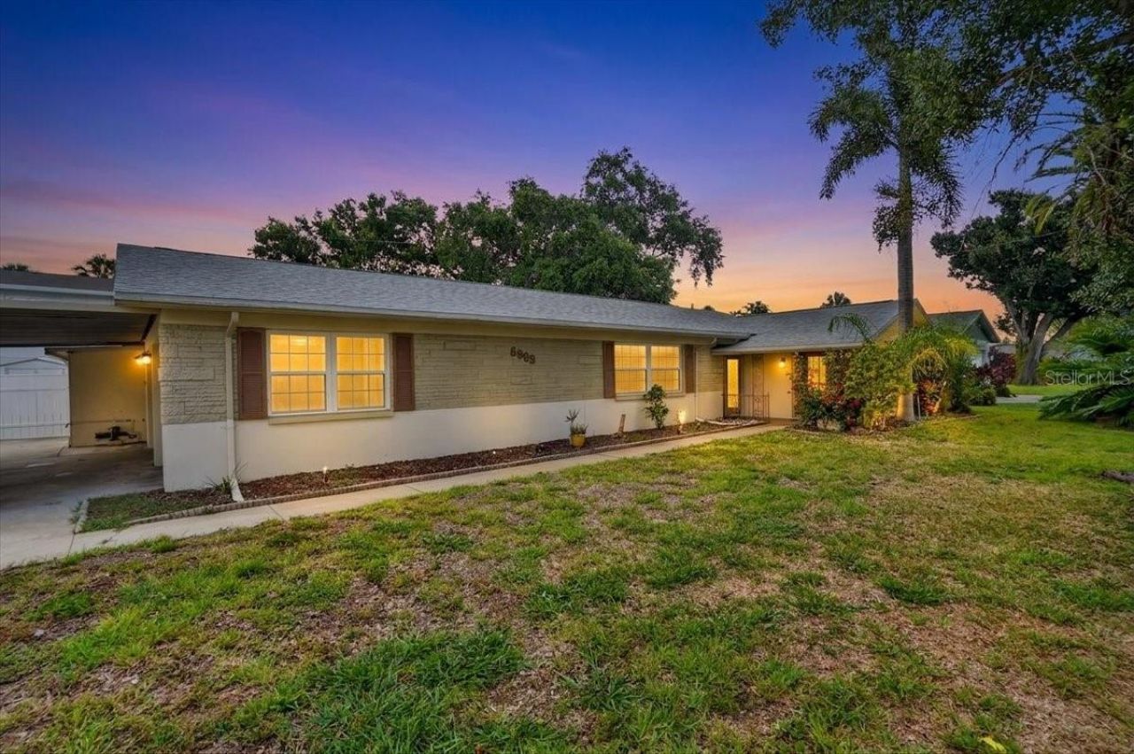 6999 16th Avenue N, Saint Petersburg, FL 33710 Photo