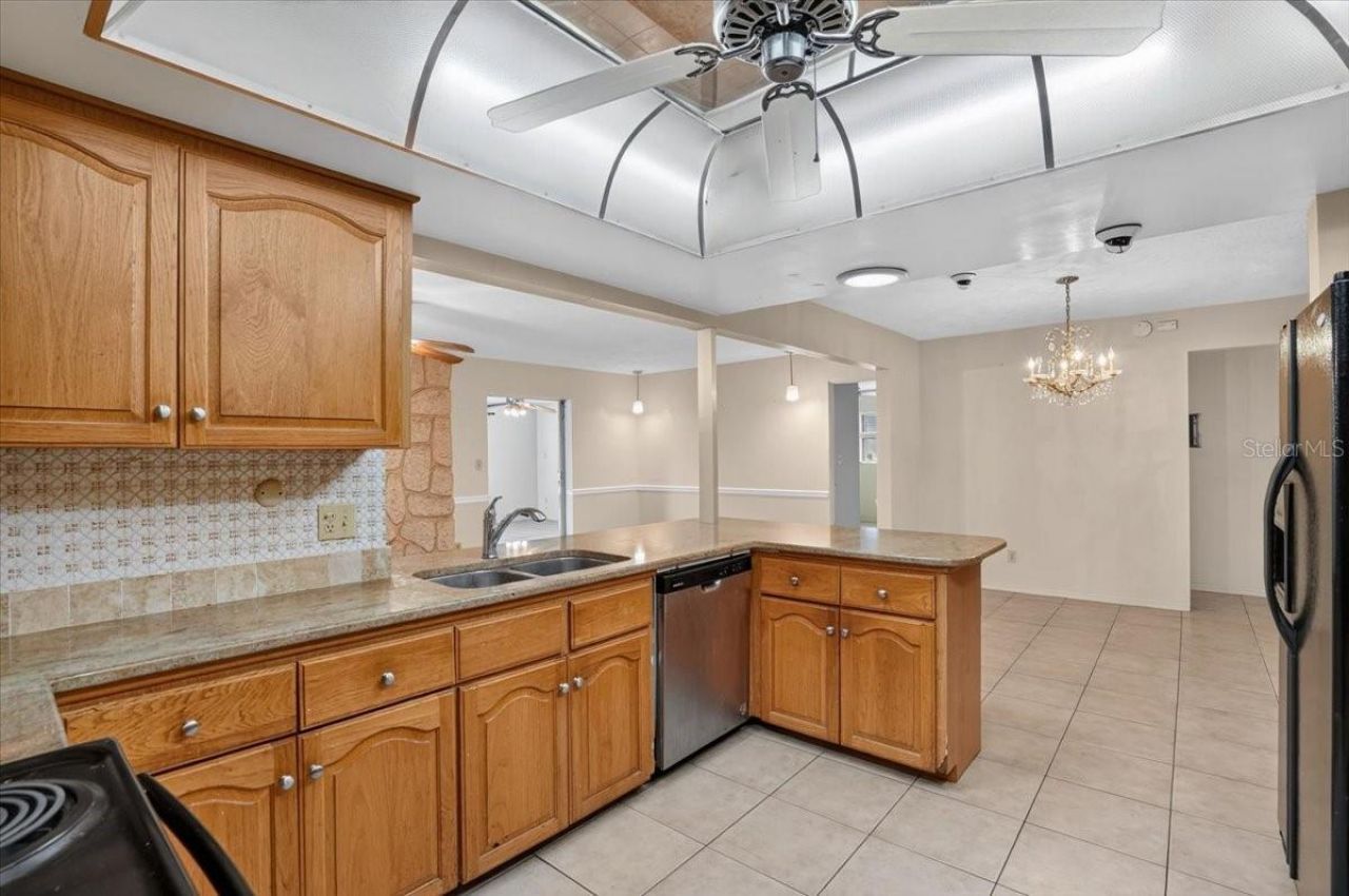 6999 16th Avenue N, Saint Petersburg, FL 33710 Photo