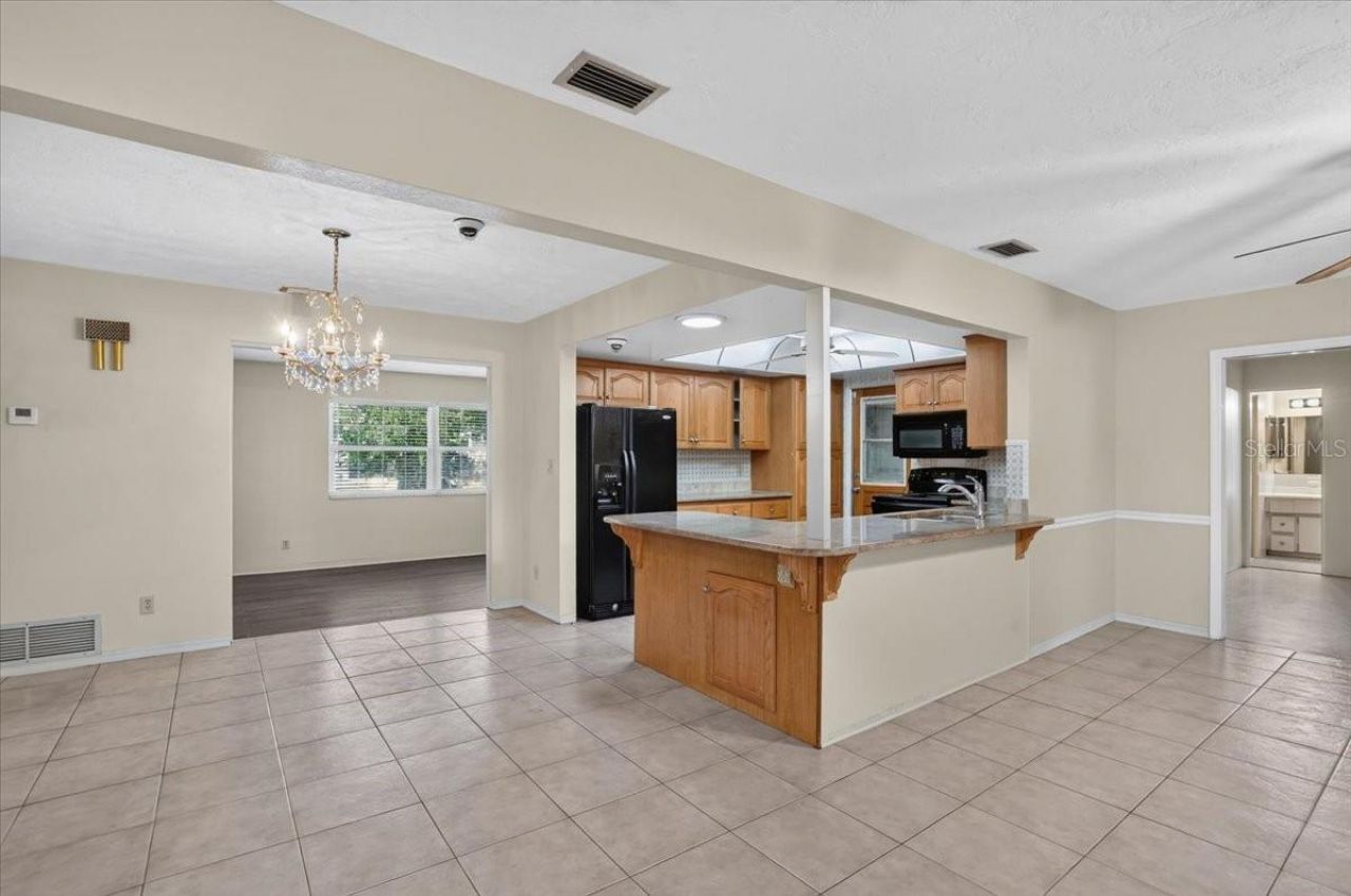 6999 16th Avenue N, Saint Petersburg, FL 33710 Photo