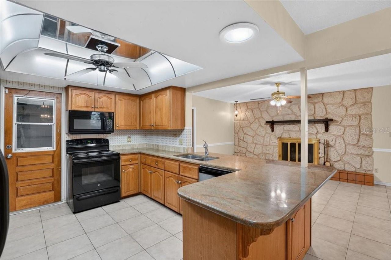 6999 16th Avenue N, Saint Petersburg, FL 33710 Photo