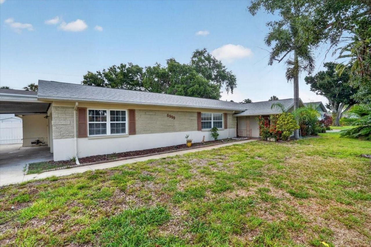6999 16th Avenue N, Saint Petersburg, FL 33710 Photo