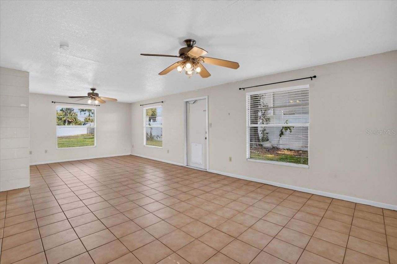 6999 16th Avenue N, Saint Petersburg, FL 33710 Photo
