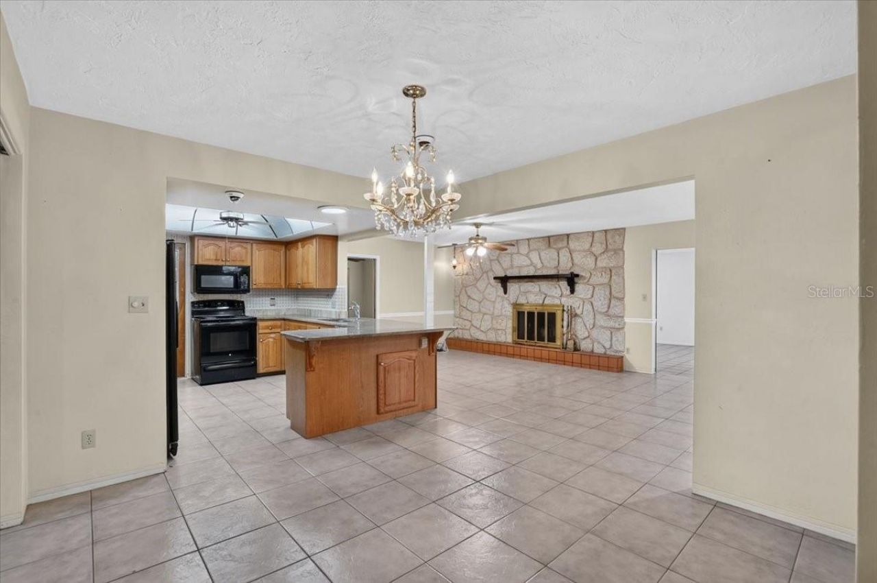 6999 16th Avenue N, Saint Petersburg, FL 33710 Photo