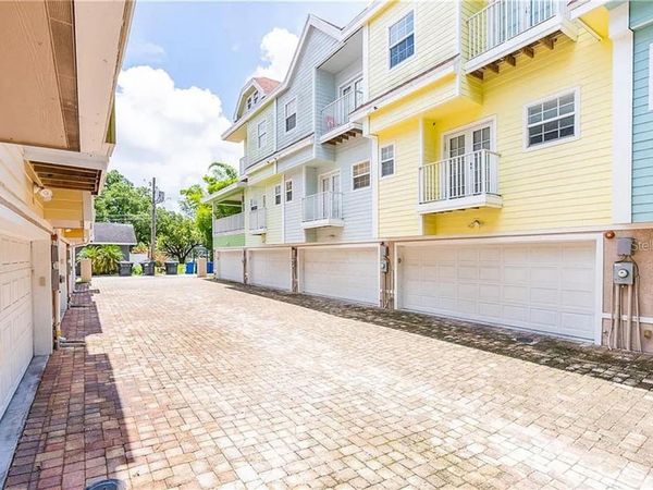 827 GROVE STREET N, ST PETERSBURG, FL 33701