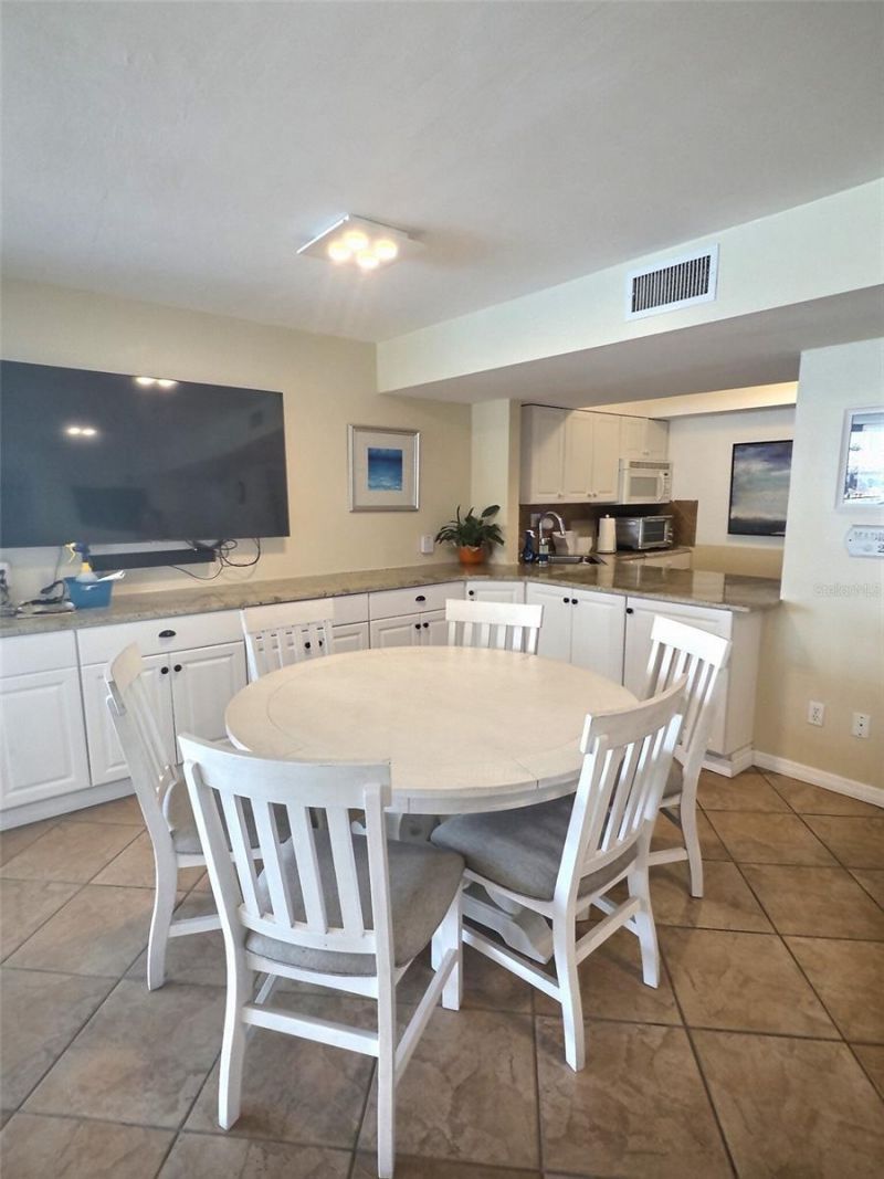 5633 Puerta Del Sol Boulevard S, Unit 307, Saint Petersburg, FL 33715 Photo