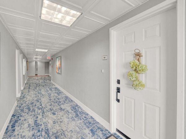 800 Jeffery Street, Unit 403, Boca Raton, FL 33487