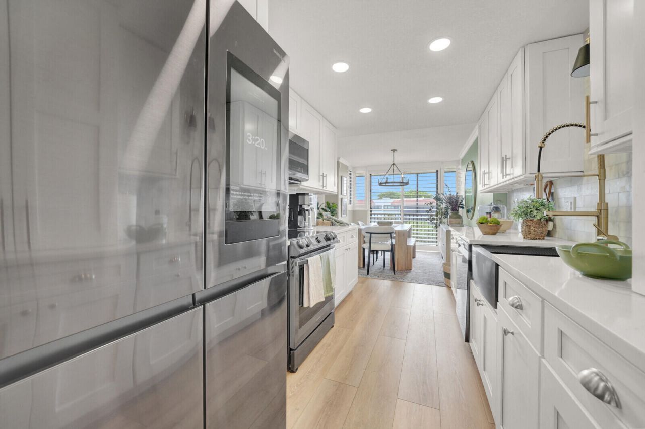 800 Jeffery Street, Unit 403, Boca Raton, FL 33487 Photo