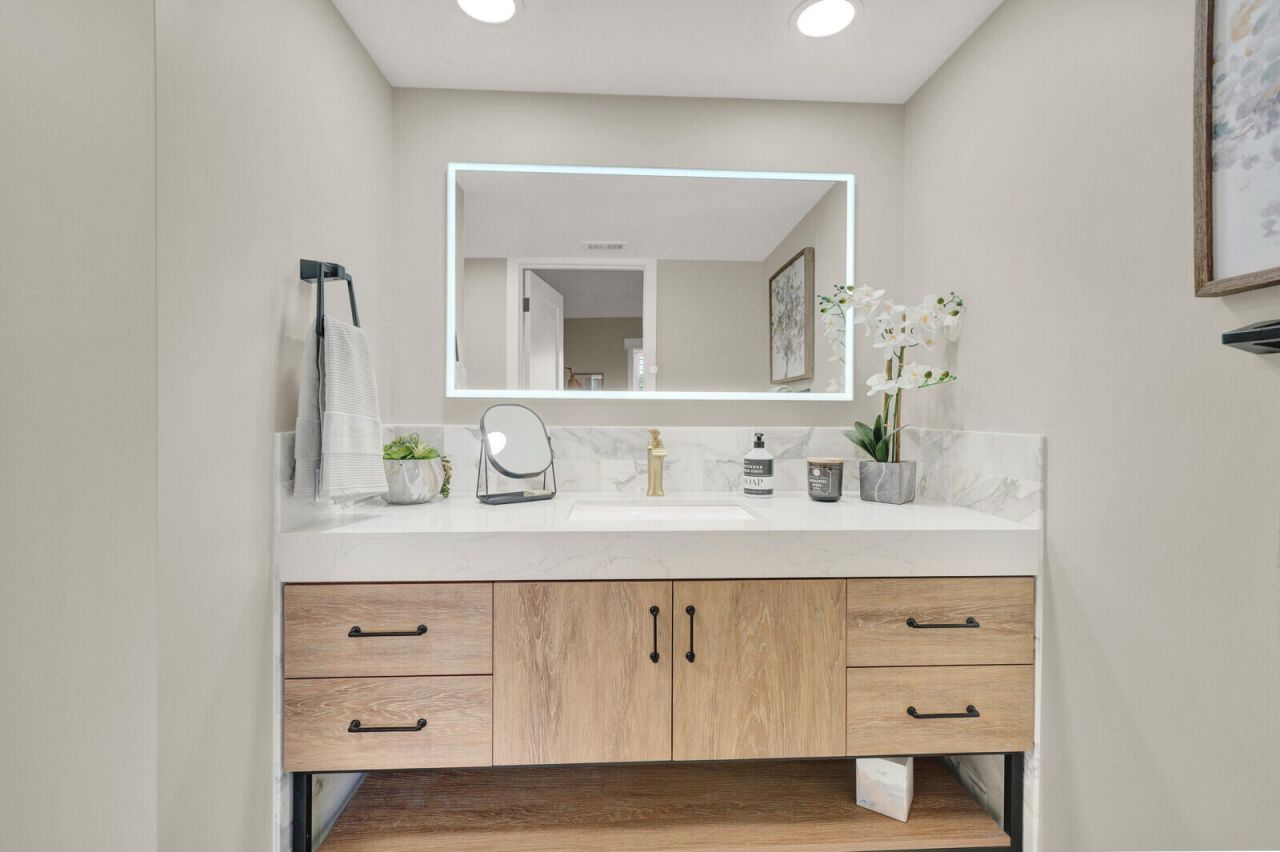 800 Jeffery Street, Unit 403, Boca Raton, FL 33487 Photo