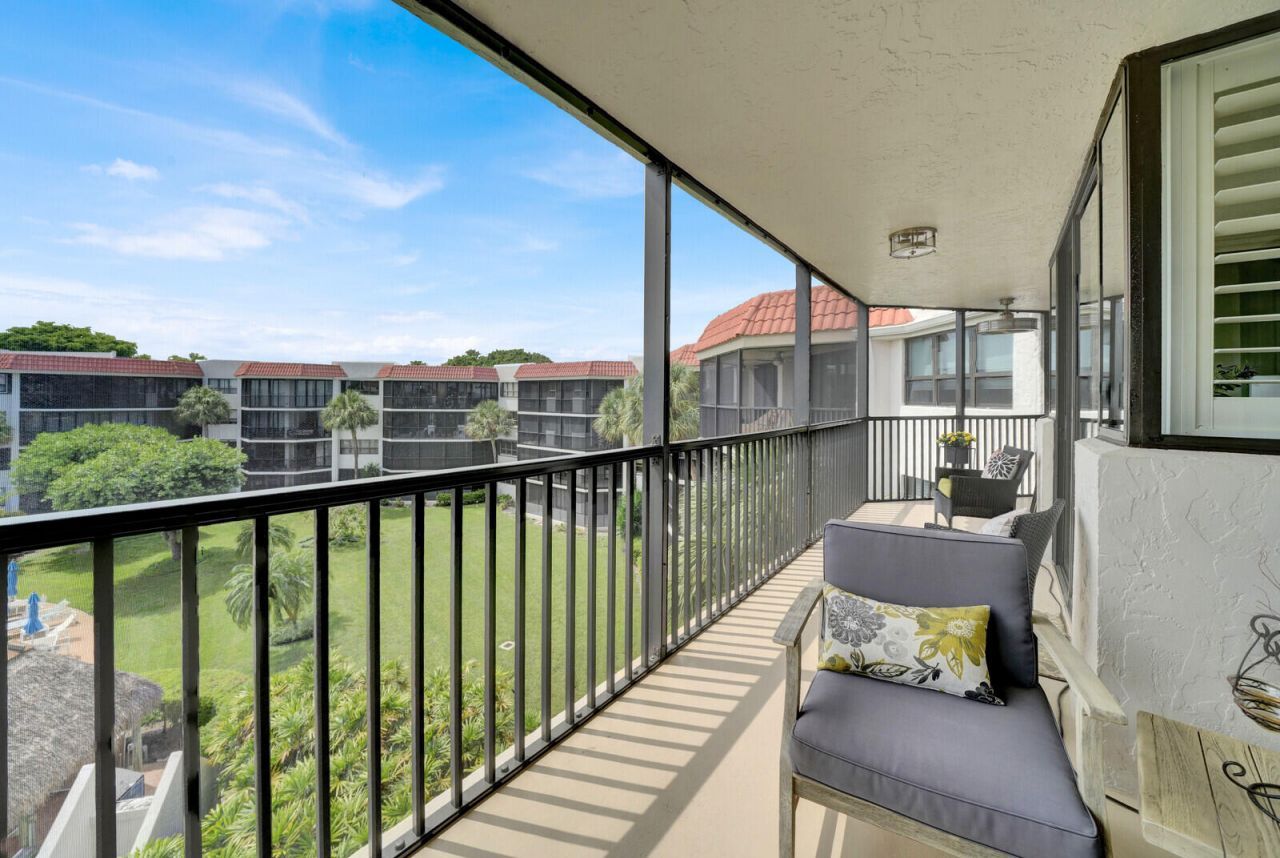 800 Jeffery Street, Unit 403, Boca Raton, FL 33487 Photo