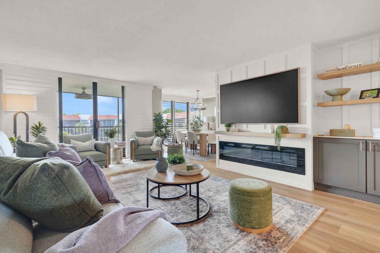 800 Jeffery Street, Unit 403, Boca Raton, FL 33487 Photo