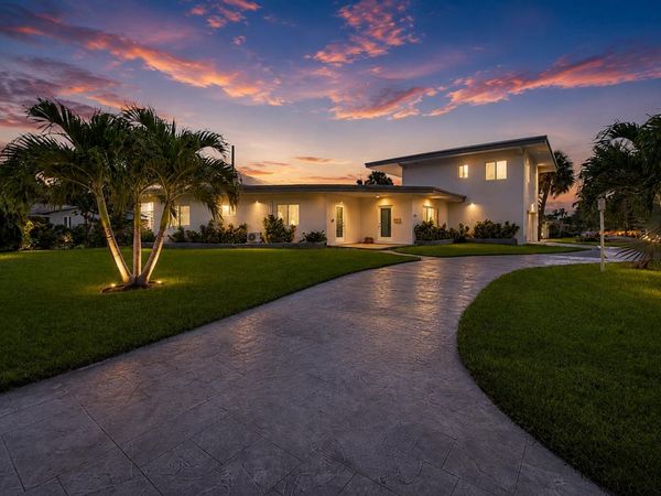2812 NE 27th Street, Lighthouse Point, FL 33064