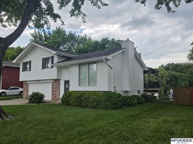 6374 S 136 Street, Omaha, NE 68137