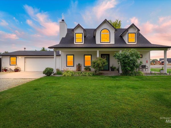1140 Edgemont St, Emmett, ID 83617