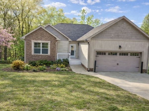 250 Wagoners Way, Westmoreland, TN 37186