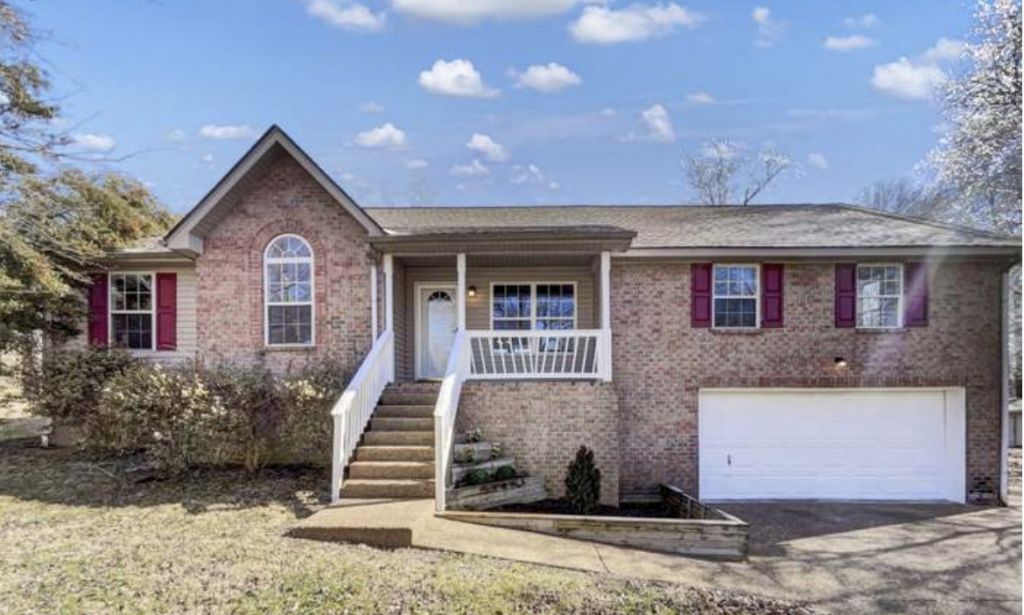 201 Reid Way, White House, TN 37188 Main Photo