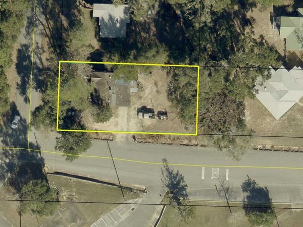 602 Dixie Street, Crestview, FL 32536