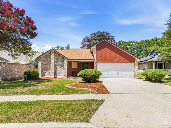 10907 Forest Farm, Live Oak, TX 78233