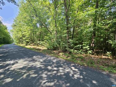 9Ac CHILDRESS RD , Dillwyn, VA 23936
