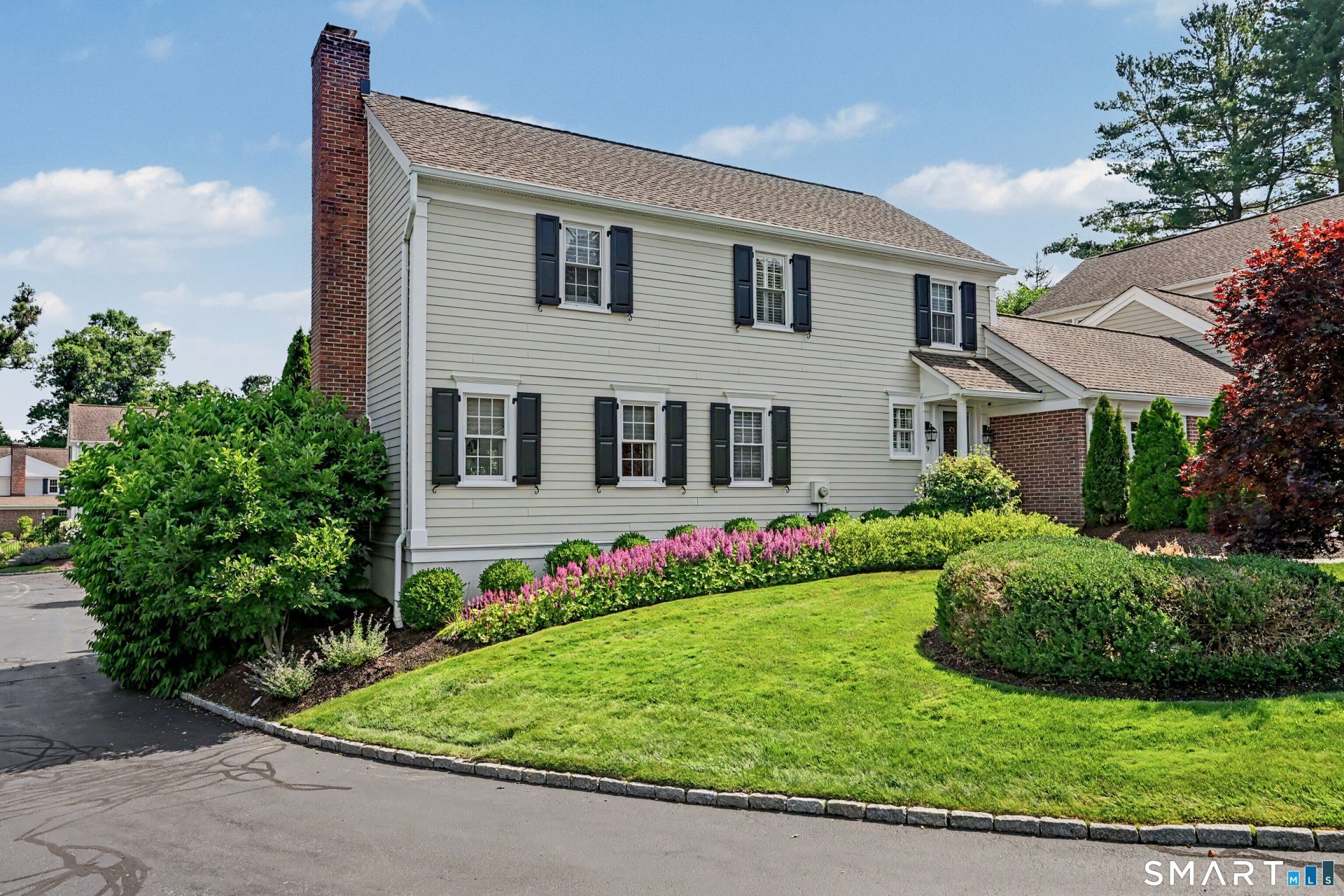 123 Richmond Hill, Unit 9, New Canaan, CT 06840 Main Photo