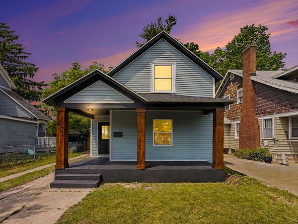 1967 Francis Avenue SE, Grand Rapids, MI 49507