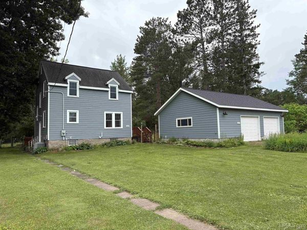 1010 Plymouth Road, Wakefield, MI 49968