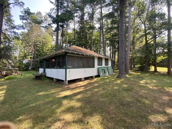 N3703 US 2 Highway, Breitung Twp, MI 49801
